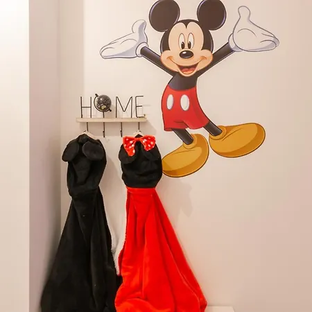 Bienvenue Chez Mickey ! Szálloda Montévrain